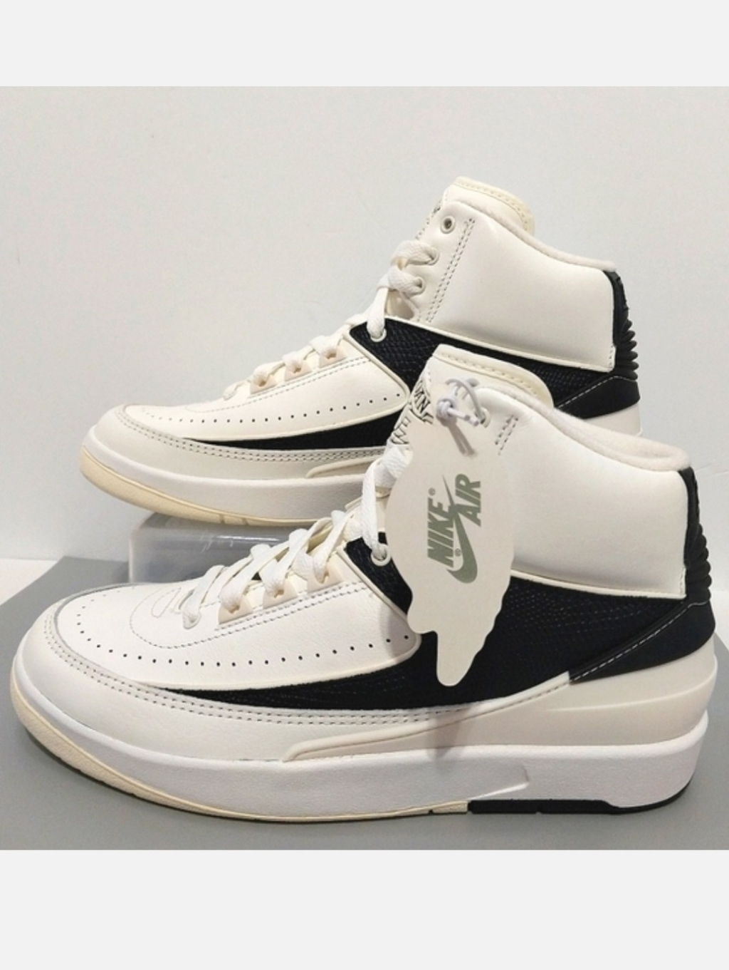 Nike Air Jordan 2 Retro Sail Sneakers, Nwt, Size 8.5| Eur 40